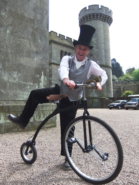 victorian themed entertainer & cyclist