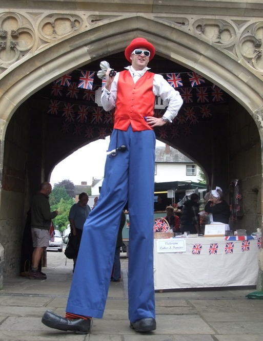 brtish thwalking juggler