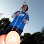 juggling diabolo, circus skills at youth camp